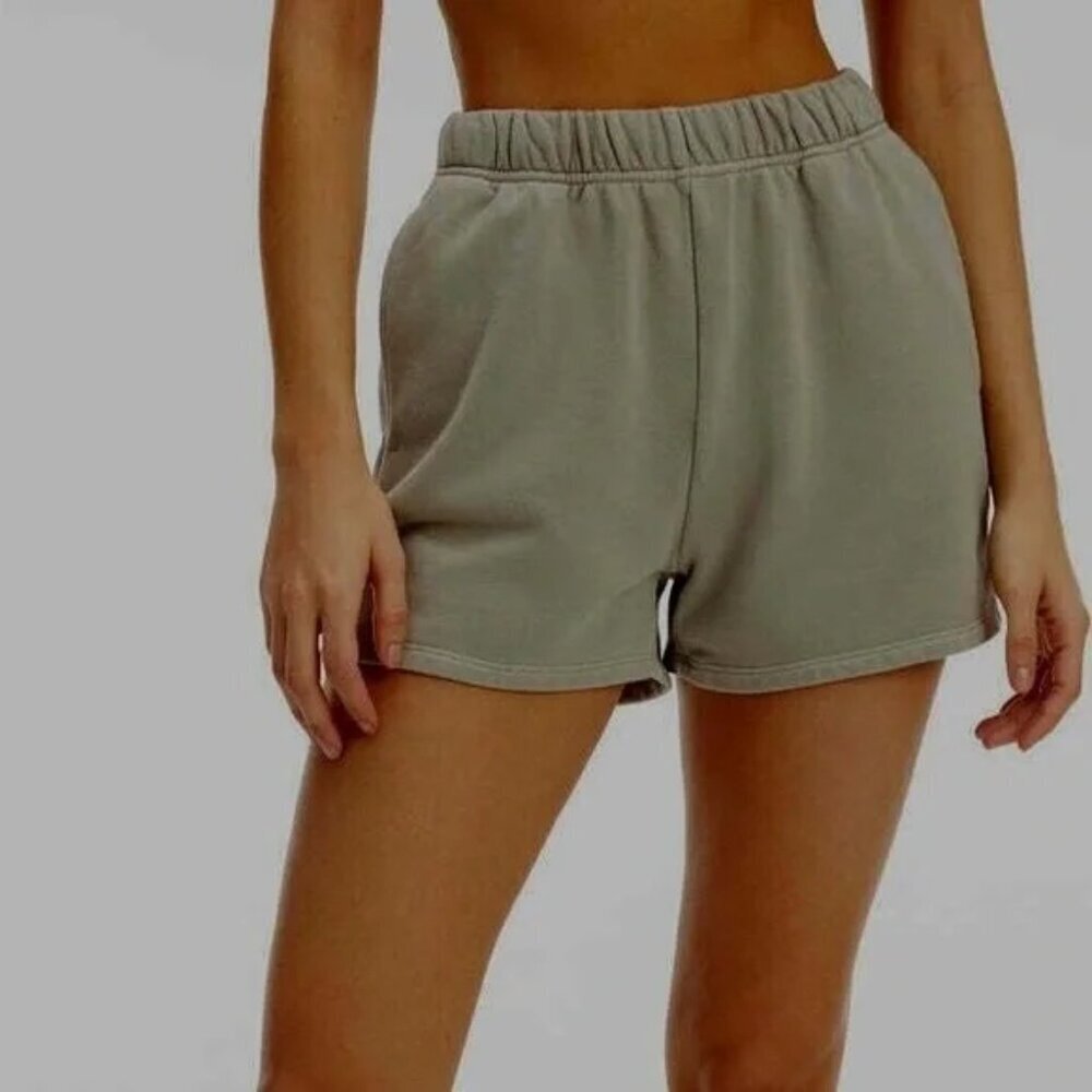 Good American Oversized Pull On Shorts Olive Green with Pockets Sweatshorts sz 2